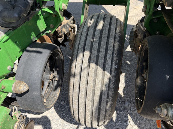 2017 John Deere 1775NT Planter