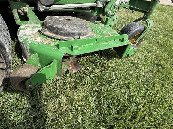 2023 John Deere Z930M Mower/Zero Turn