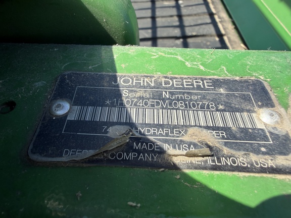 2020 John Deere 740FD Header Combine