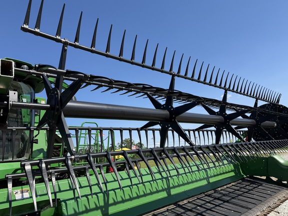 2020 John Deere 740FD Header Combine