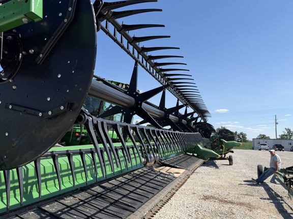 2020 John Deere 740FD Header Combine