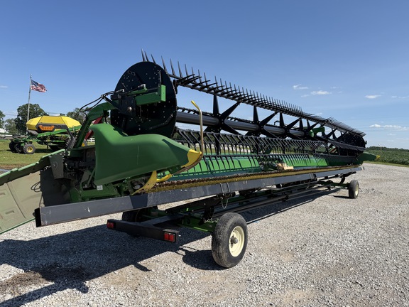 2021 John Deere RD40F Header Combine