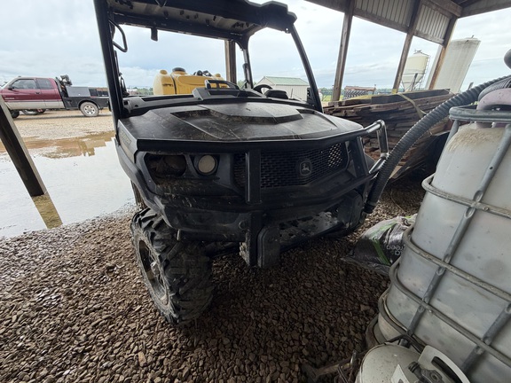2022 John Deere XUV 835M ATV