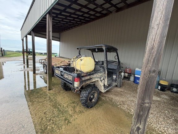 2022 John Deere XUV 835M ATV