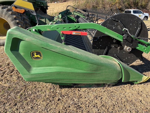 2023 John Deere HD40F Header Combine