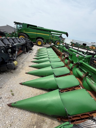2022 John Deere C12F Header Corn Head