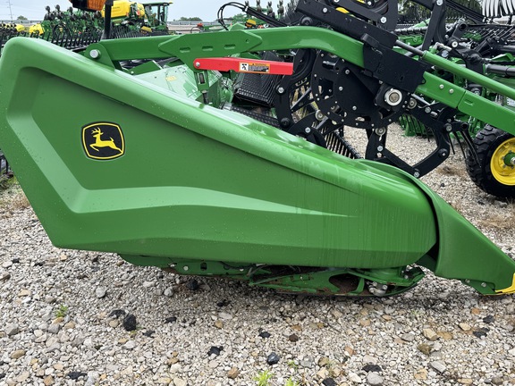 2025 John Deere HDF 40 Header Combine