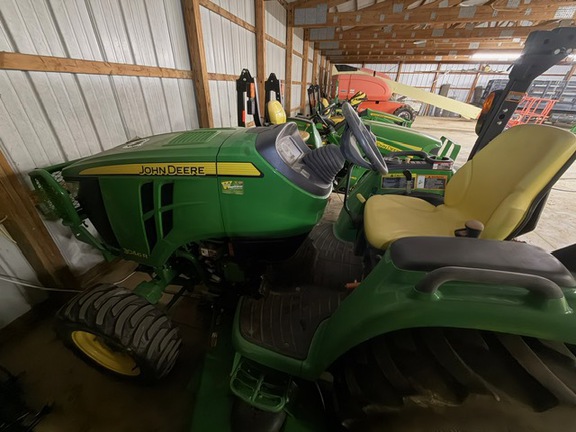 2014 John Deere 3046R Tractor Compact