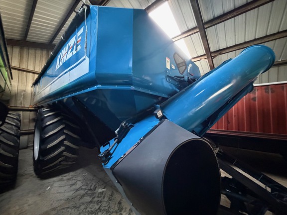 2012 Kinze 1300 Grain Cart