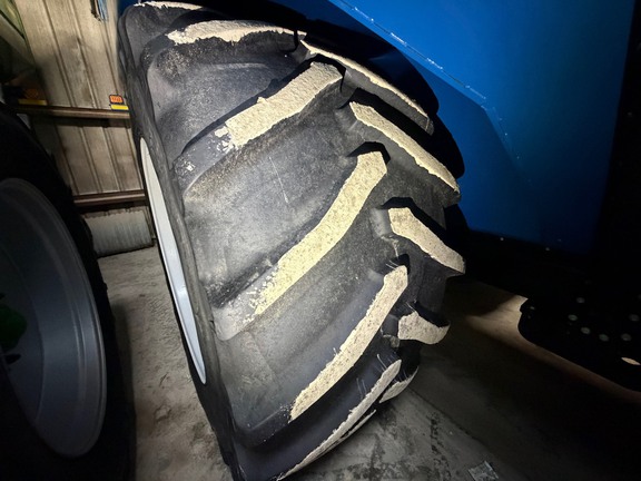 2012 Kinze 1300 Grain Cart