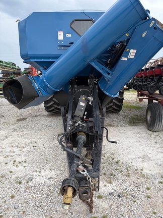 2012 Kinze 1300 Grain Cart