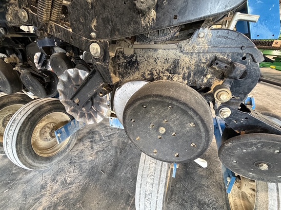 2022 Kinze 3605 Planter