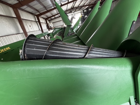 2023 John Deere C8R Header Corn Head