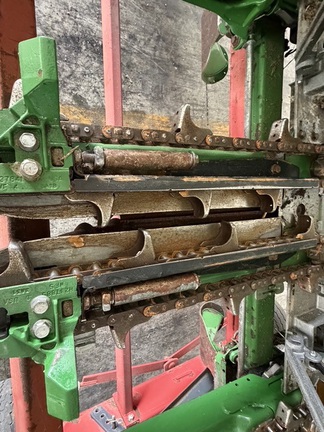 2023 John Deere C8R Header Corn Head
