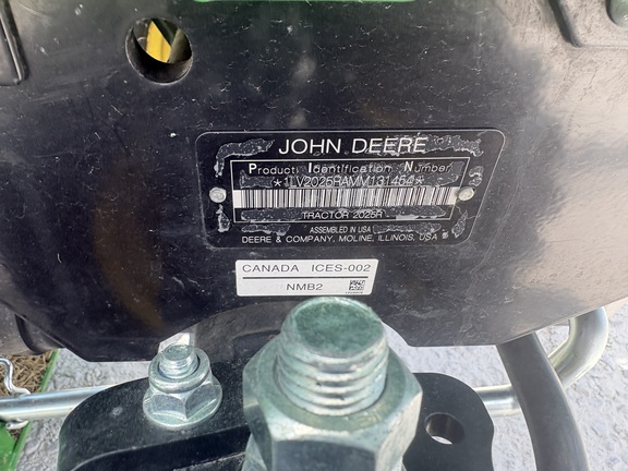 2021 John Deere 2025R Tractor Compact