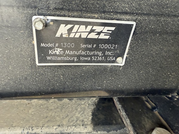 2018 Kinze 1300 Grain Cart