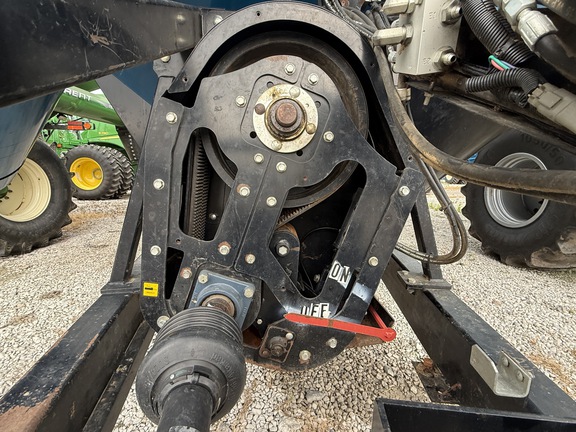 2018 Kinze 1300 Grain Cart