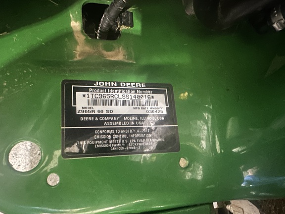 2025 John Deere Z965R Mower/Zero Turn
