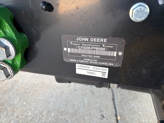 2023 John Deere 1025R Tractor Compact