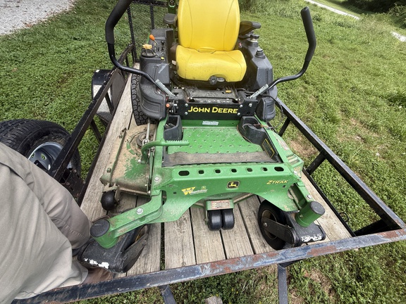 2016 John Deere Z960M Mower/Zero Turn