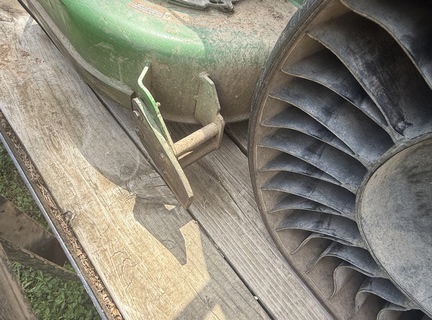 2016 John Deere Z960M Mower/Zero Turn