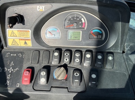 2014 Caterpillar 420F Tractor Loader Backhoe