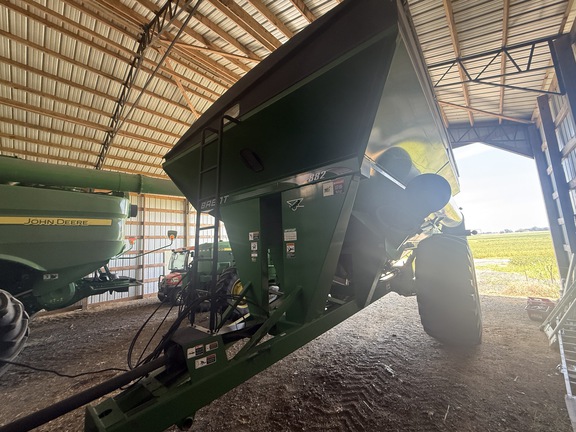 2010 Unverferth 882 Grain Cart