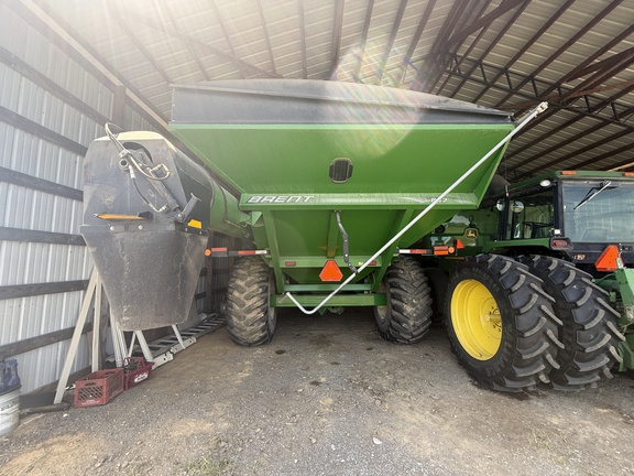 2010 Unverferth 882 Grain Cart