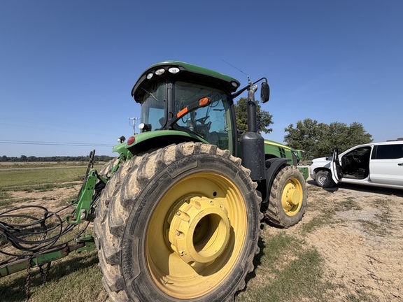2011 John Deere 8285R Tractor