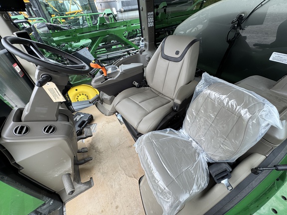 2025 John Deere 410R Sprayer/High Clearance