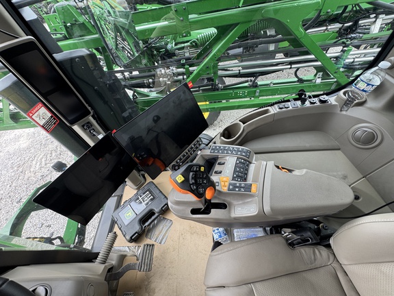 2025 John Deere 410R Sprayer/High Clearance