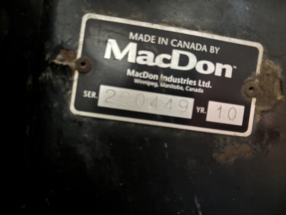 2010 MacDon FD70-40 Header Combine