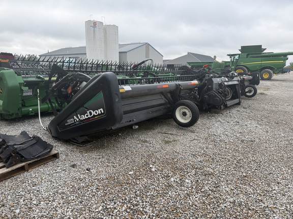 2010 MacDon FD70-40 Header Combine