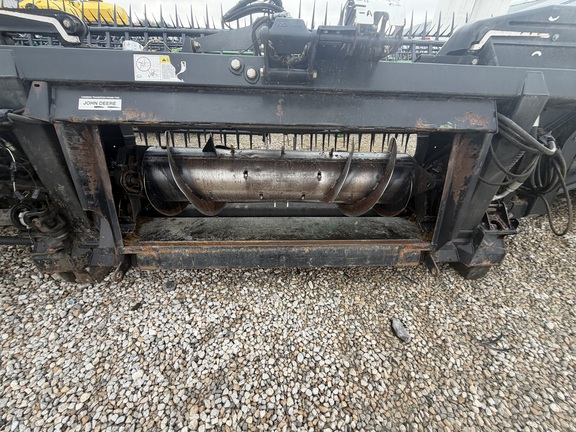 2010 MacDon FD70-40 Header Combine