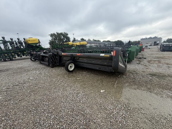 2010 MacDon FD70-40 Header Combine