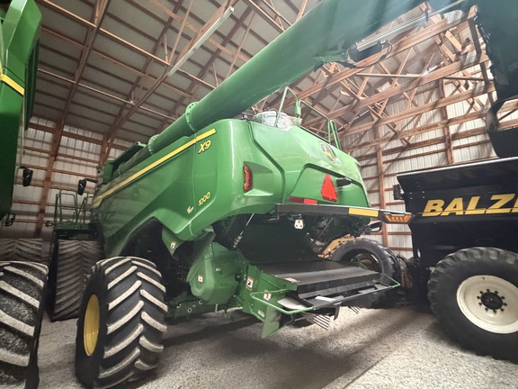 2024 John Deere X9 1000 Combine