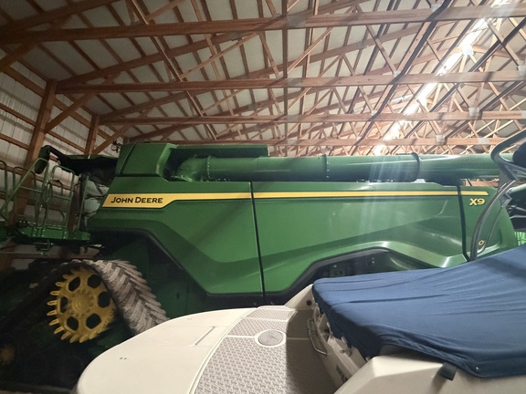 2024 John Deere X9 1000 Combine