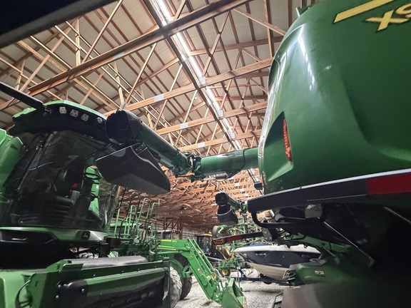 2024 John Deere X9 1000 Combine
