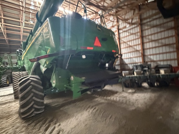 2024 John Deere X9 1000 Combine