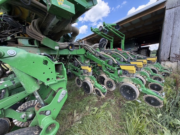 2024 John Deere 1795 Planter