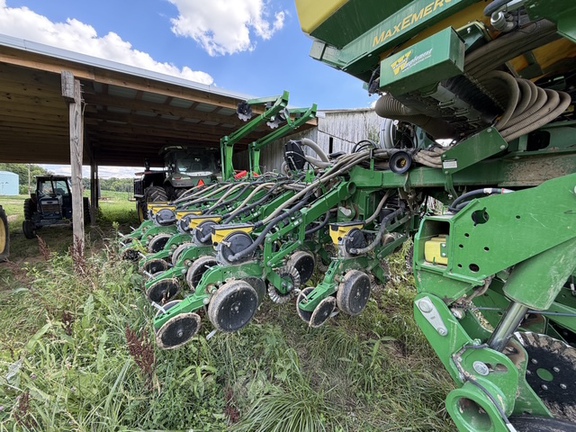 2024 John Deere 1795 Planter