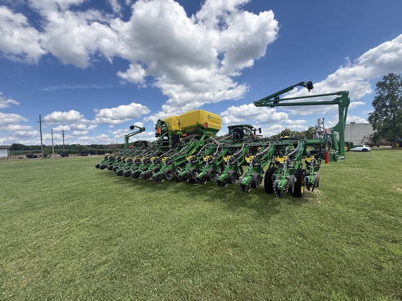 2026 John Deere 1795 Planter