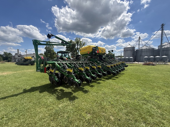 2026 John Deere 1795 Planter