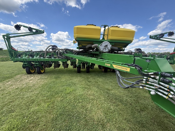 2026 John Deere 1795 Planter