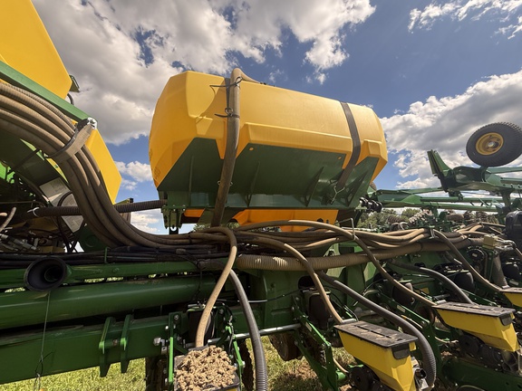 2026 John Deere 1775NT Planter
