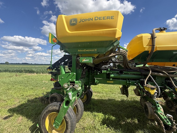 2026 John Deere 1775NT Planter