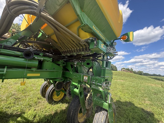2026 John Deere 1775NT Planter