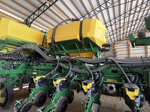 2025 John Deere 1775NT Planter