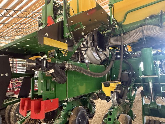 2025 John Deere 1775NT Planter