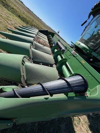 2022 John Deere C8R Header Corn Head